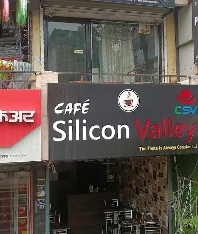 Om Digital Photo Studio & Frames